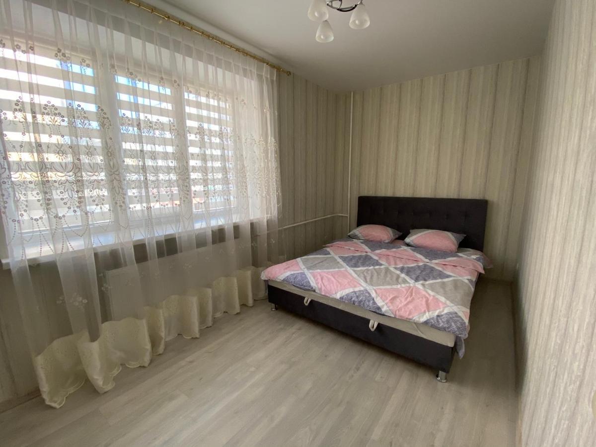 Cosy flat in the city centre 체르니히우 외부 사진