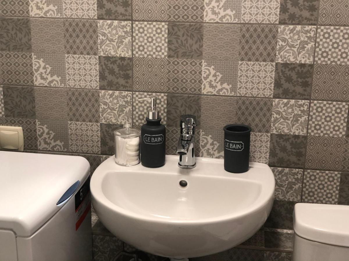 Cosy flat in the city centre 체르니히우 외부 사진
